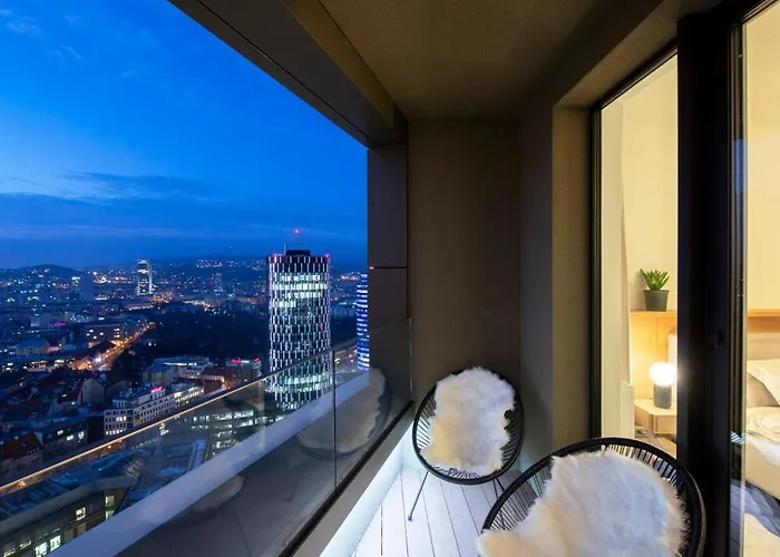Ah Sky Park 2c-castle View 25th Floor-parking דירה ברטיסלאבה