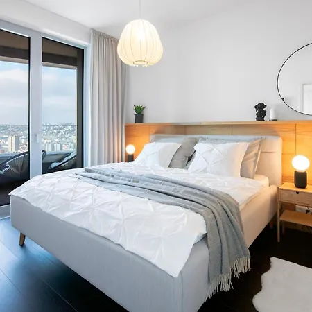 Apartmán Ah Sky Park 2c-castle View 25th Floor-parking *